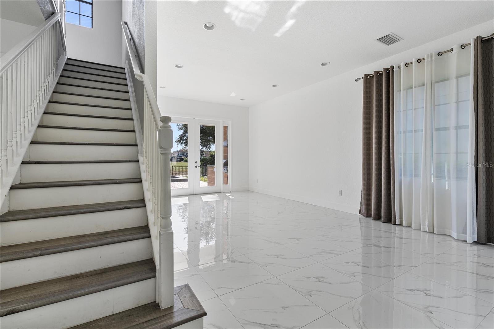 EAGLE CRK VILLAGE G PH 1 - Residential Lease