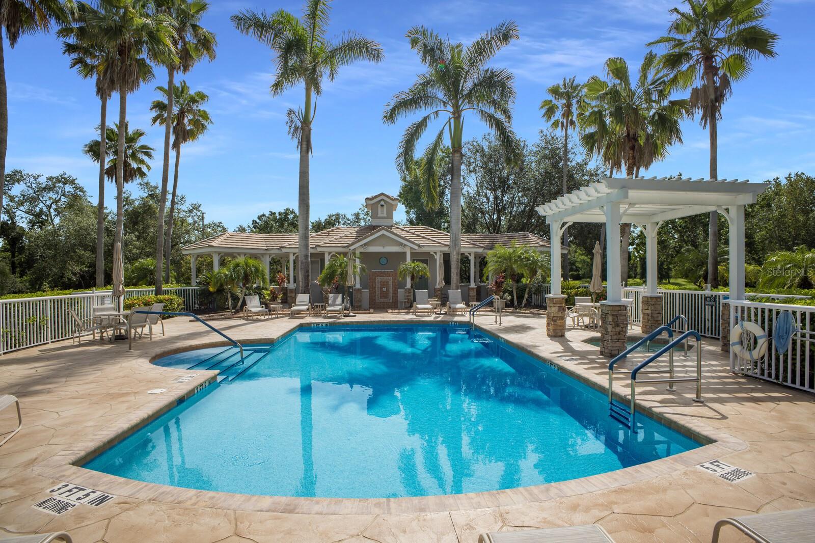 LAKEWOOD RANCH COUNTRY CLUB VILLAGE - Residential
