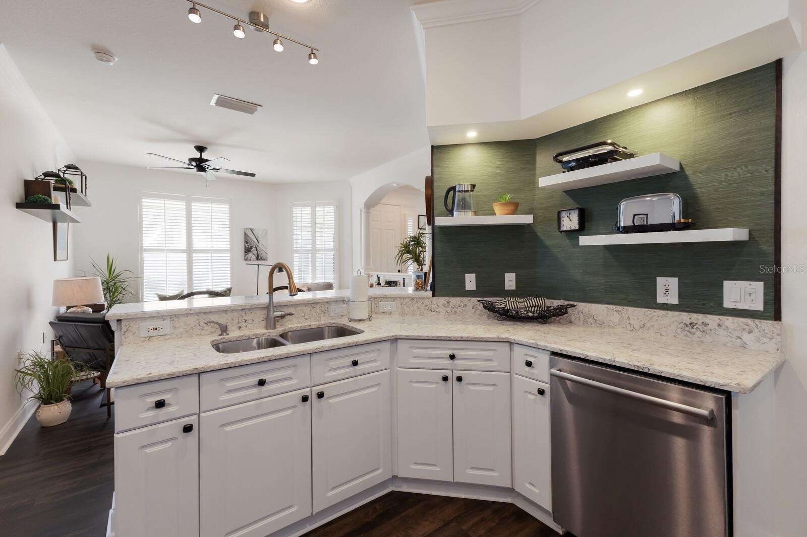 LAKEWOOD RANCH COUNTRY CLUB VILLAGE - Residential