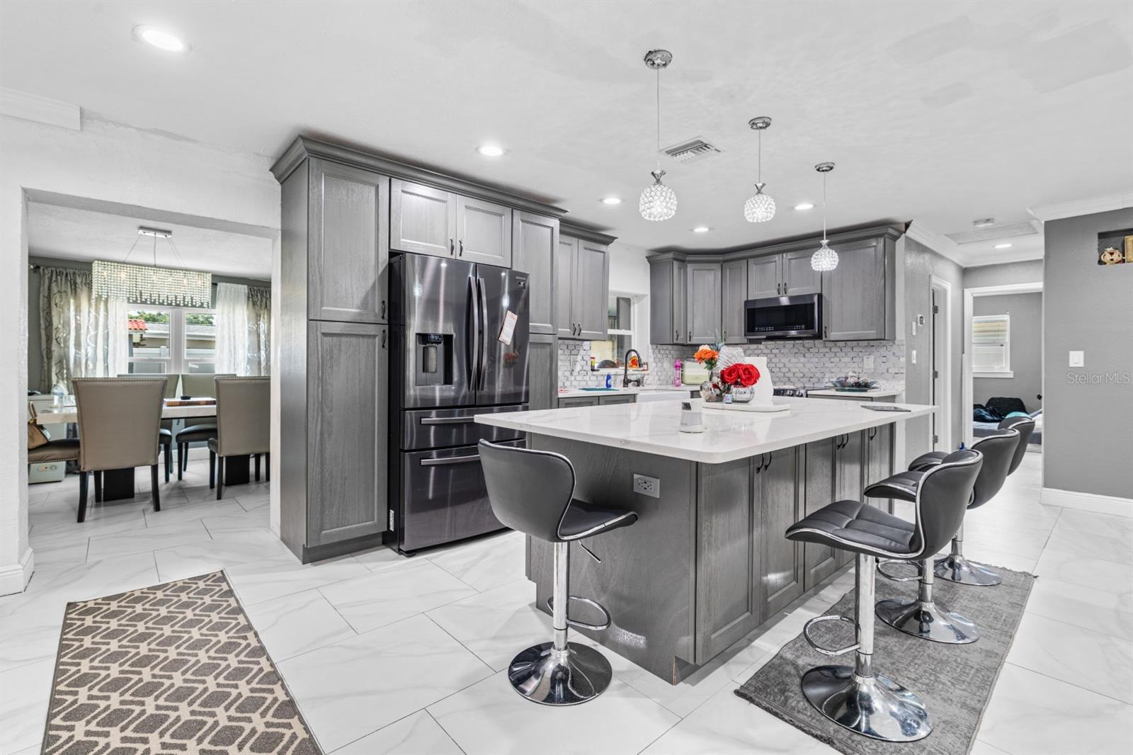 5895 16TH STREET N