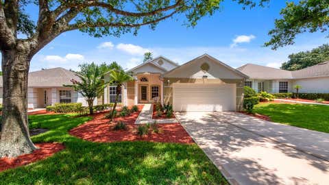 Tiny photo for 4127 Capland Avenue, Clermont, FL 34711 (MLS # G5115872)