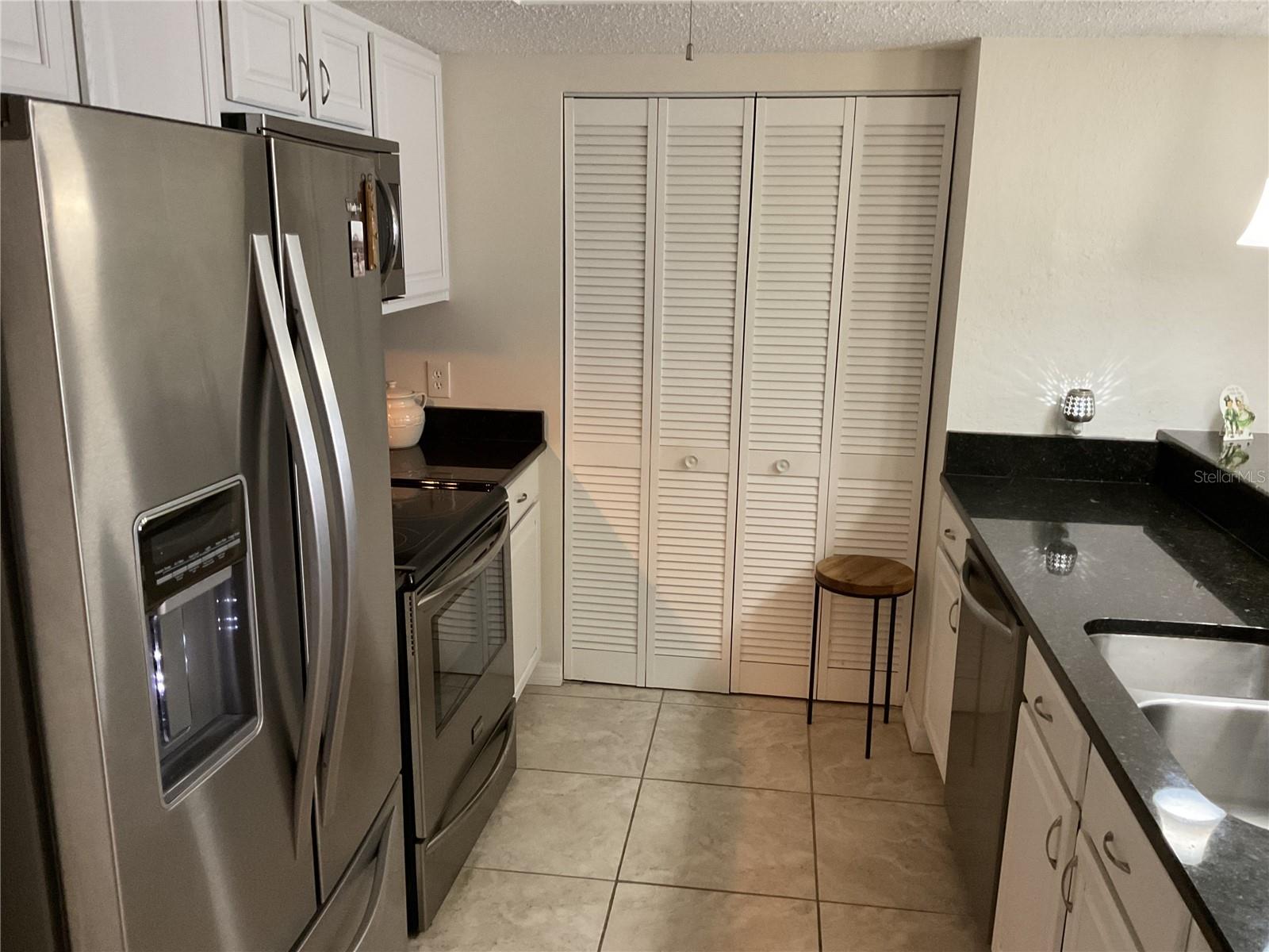 EMERALD POINTE PH 04 - Residential