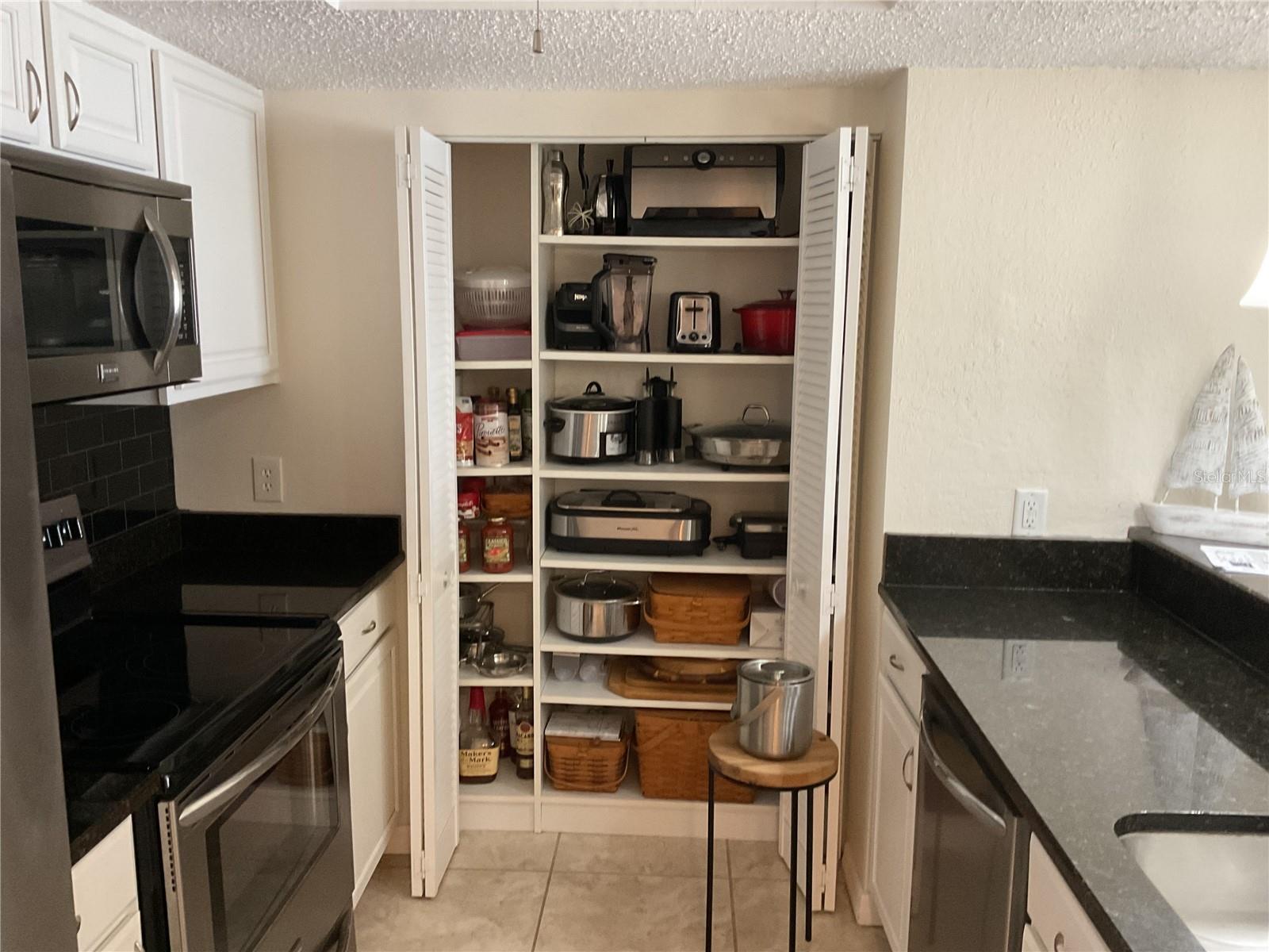 EMERALD POINTE PH 04 - Residential