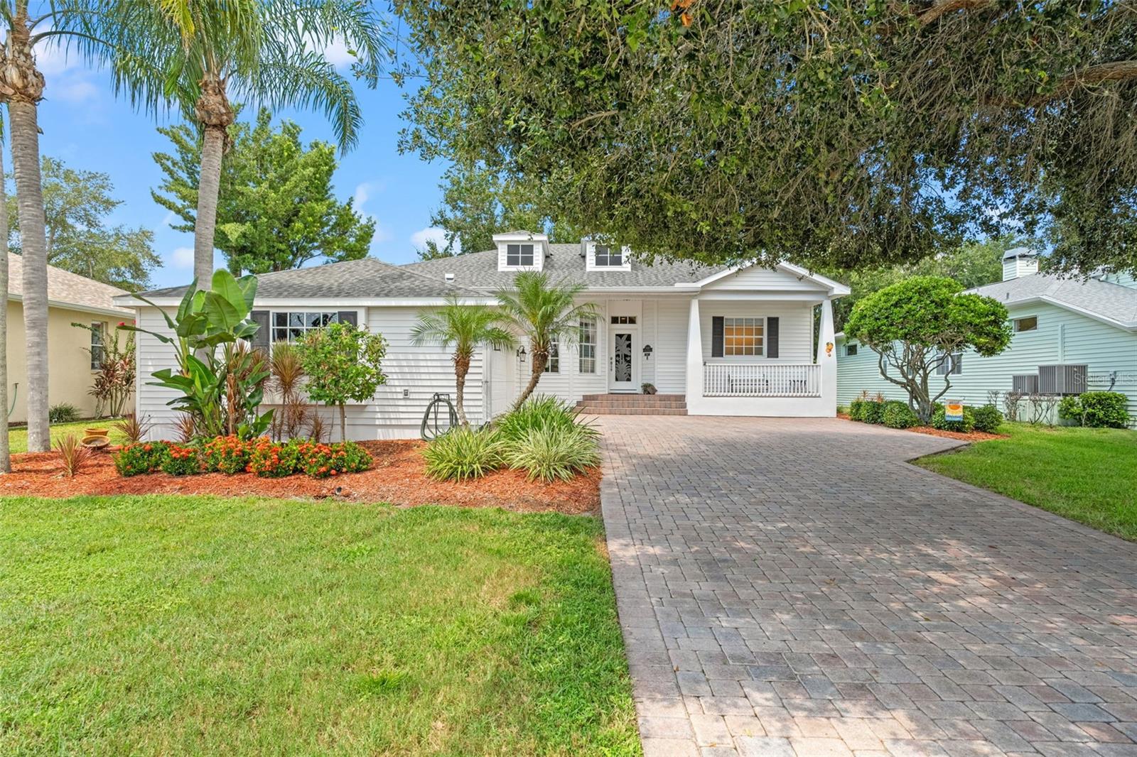 2820 SWAN CIRCLE