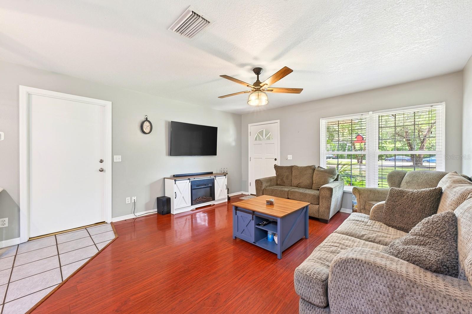 2385 LAKE PICKETT ROAD