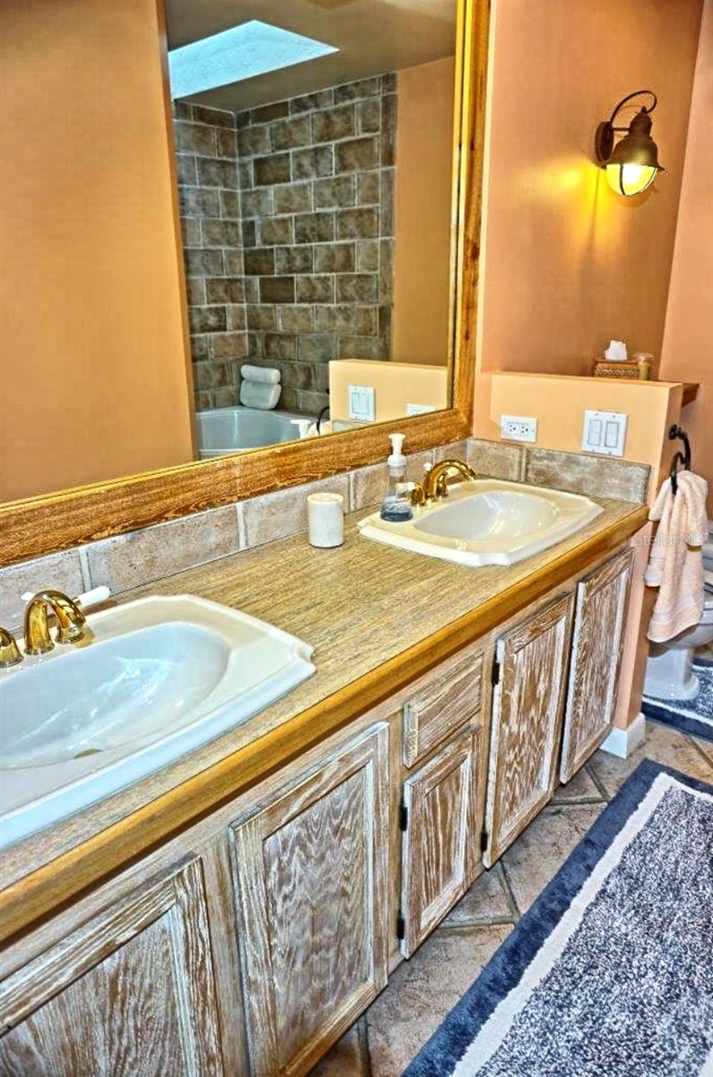 PARADISE LAKES RESORT CONDO - Residential