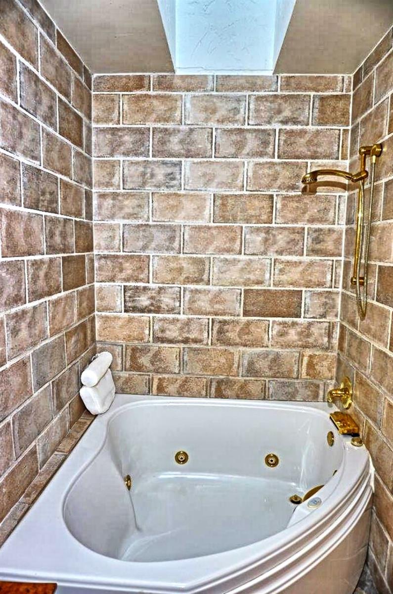 PARADISE LAKES RESORT CONDO - Residential