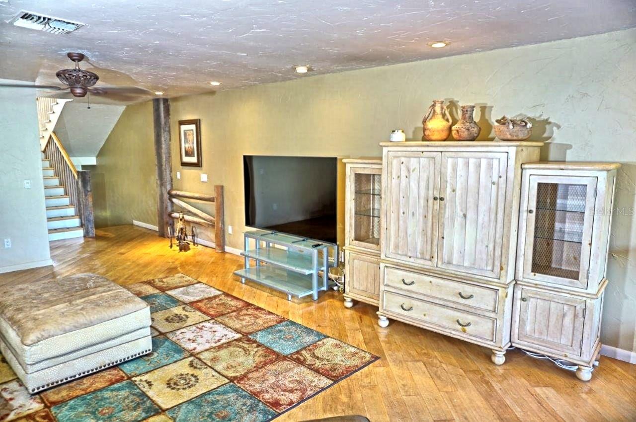 PARADISE LAKES RESORT CONDO - Residential