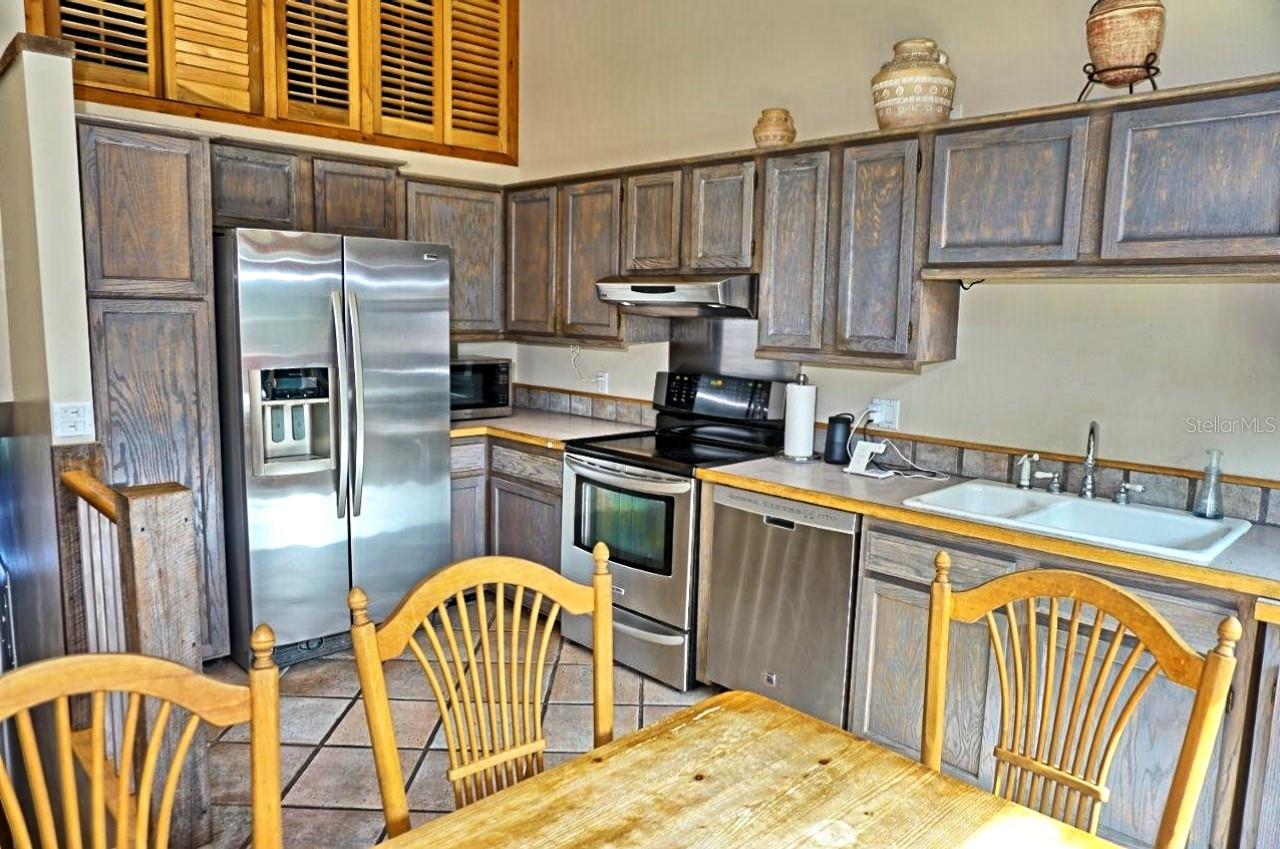 PARADISE LAKES RESORT CONDO - Residential