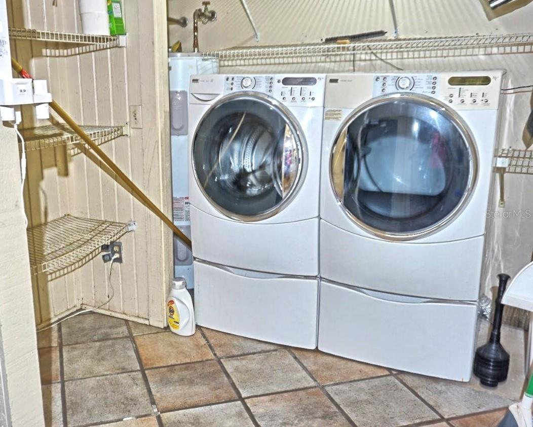 PARADISE LAKES RESORT CONDO - Residential