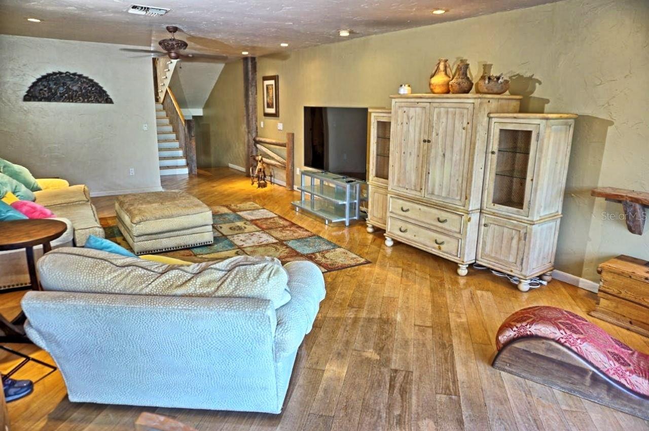 PARADISE LAKES RESORT CONDO - Residential