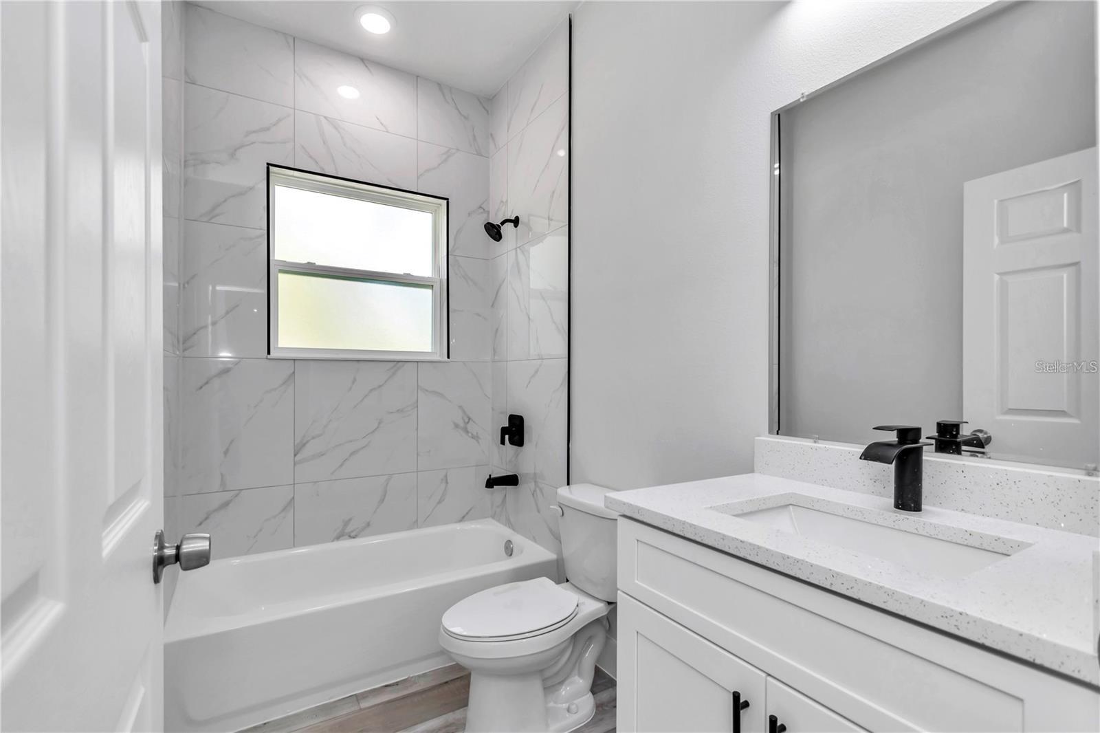 MARION OAKS 06 - Residential Lease