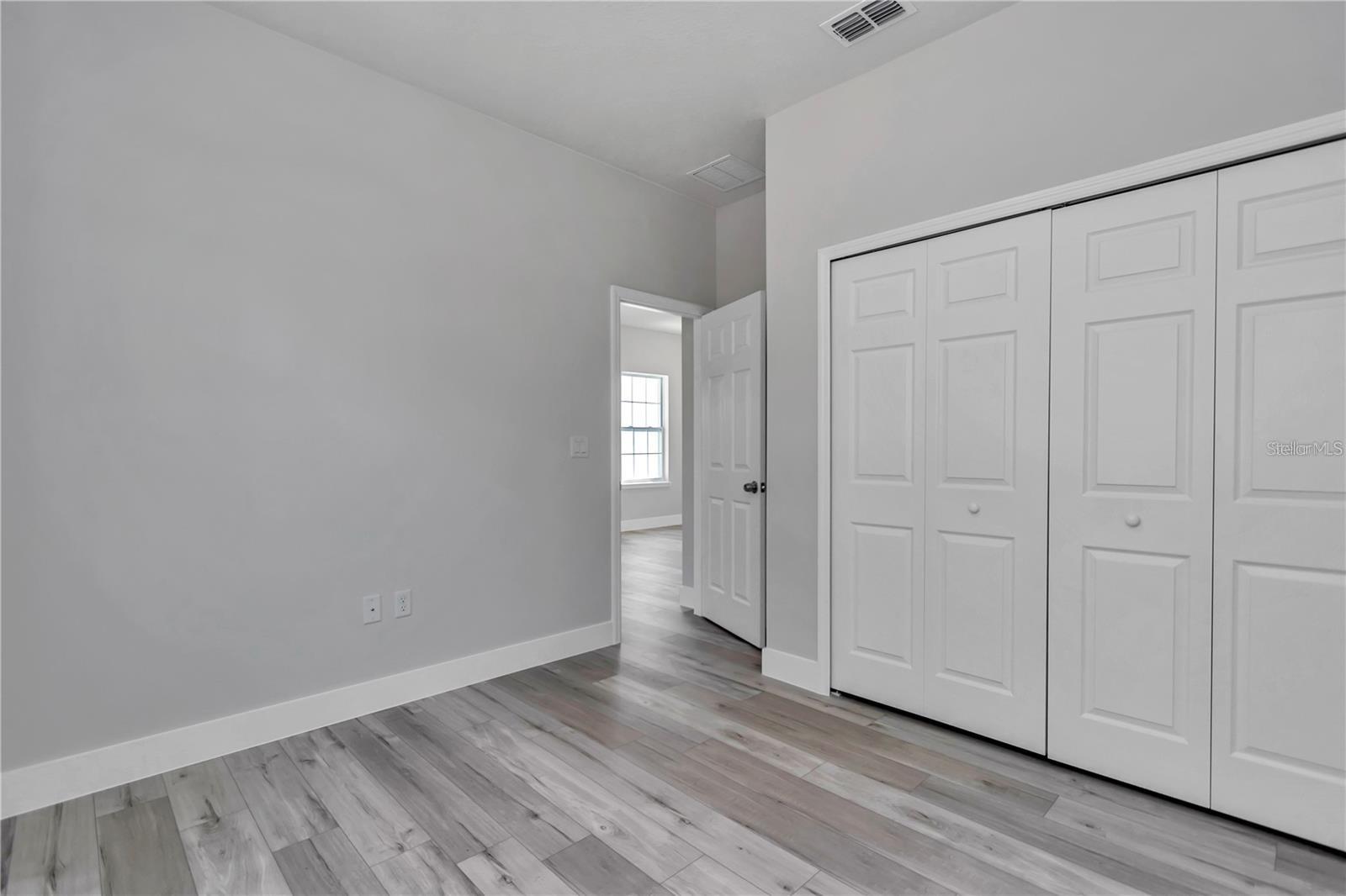 MARION OAKS 06 - Residential Lease