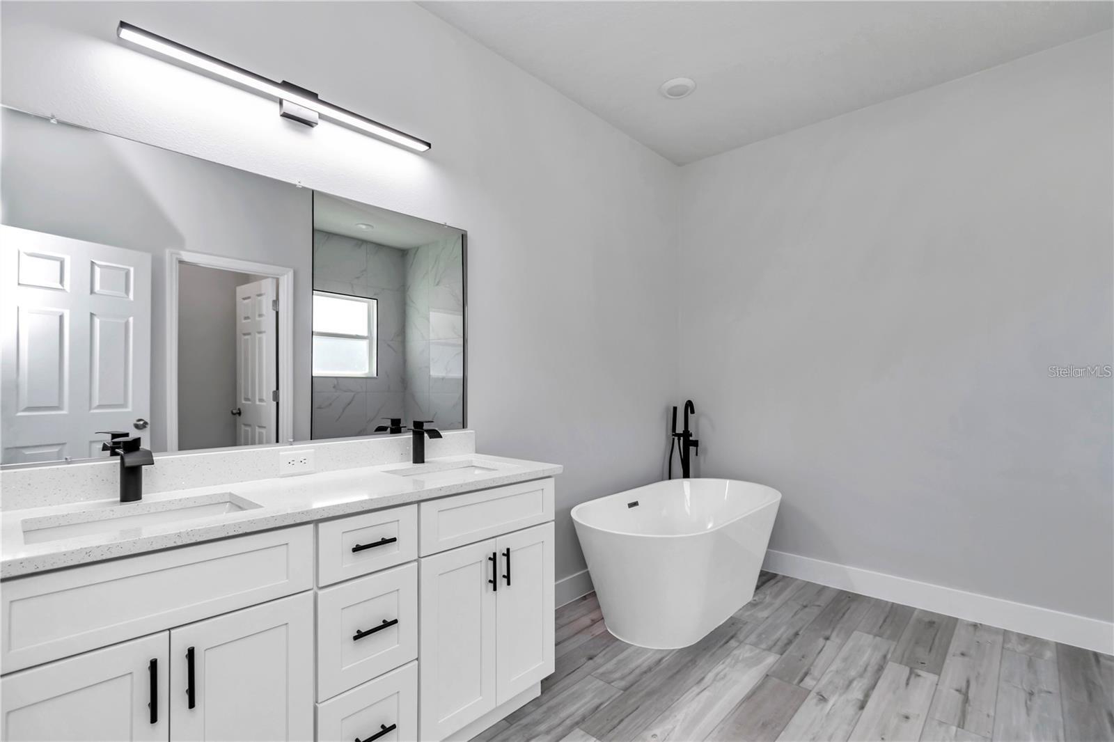 MARION OAKS 06 - Residential Lease