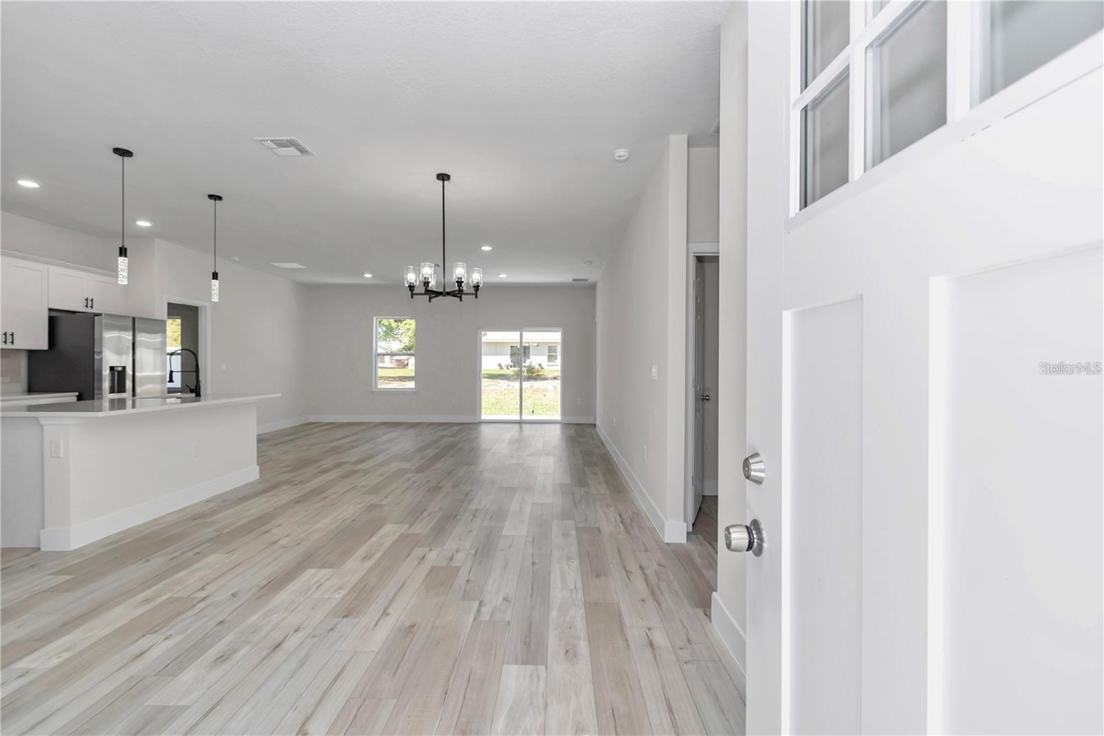 MARION OAKS 06 - Residential Lease