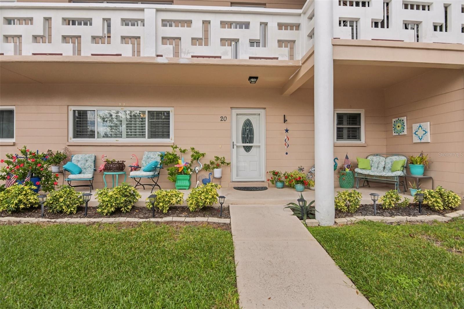 ON TOP OF THE WORLD - Residential