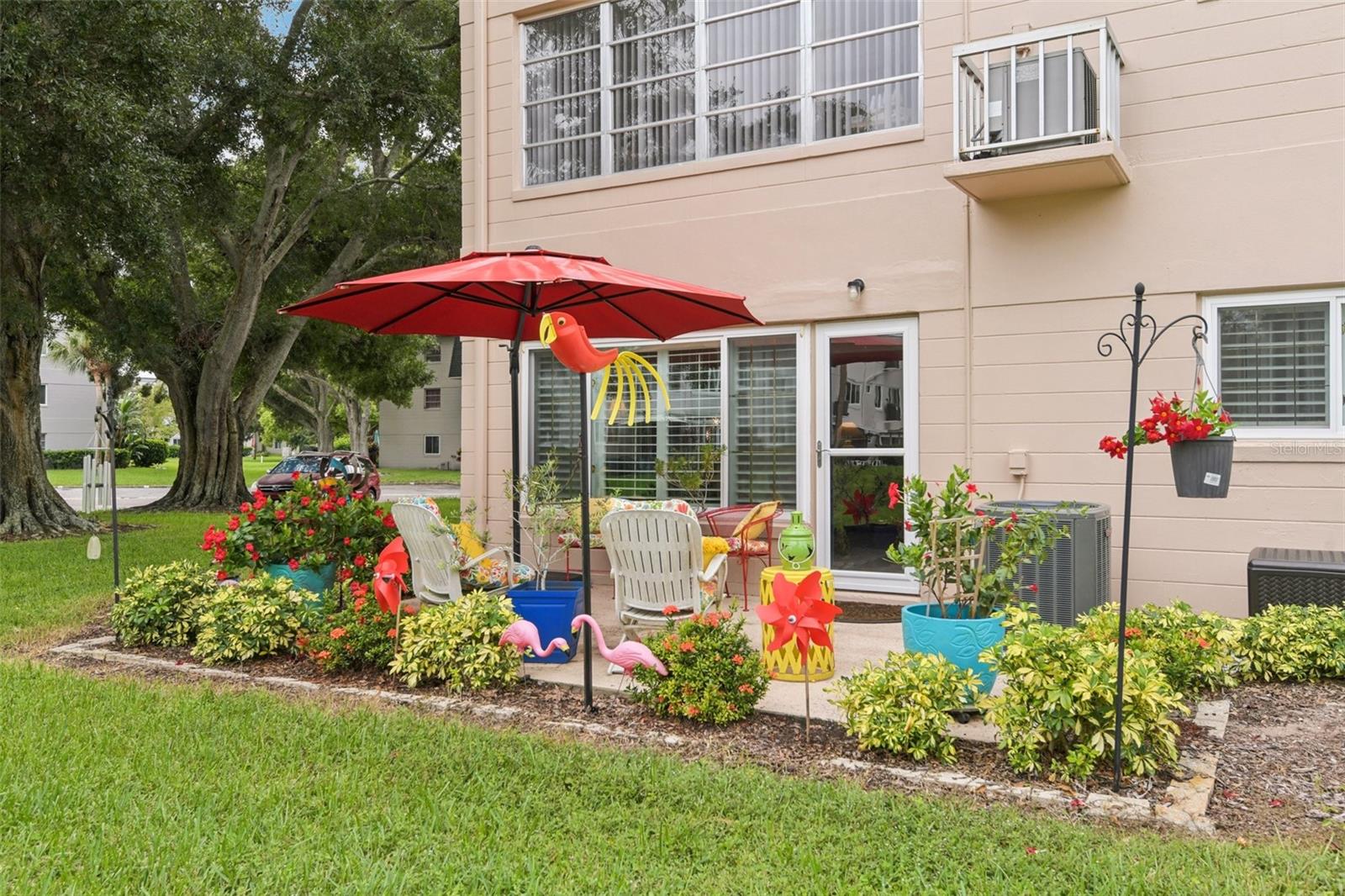 ON TOP OF THE WORLD - Residential