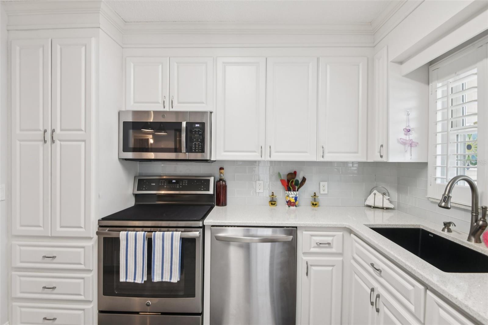 ON TOP OF THE WORLD - Residential