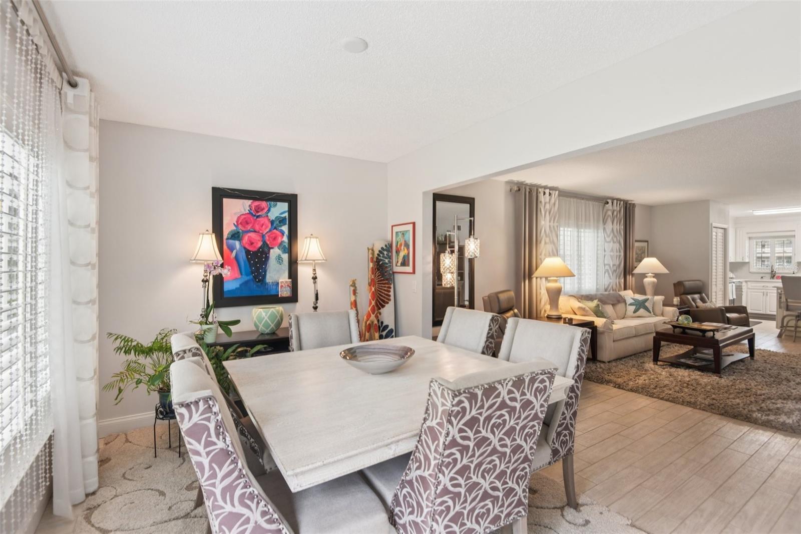 ON TOP OF THE WORLD - Residential