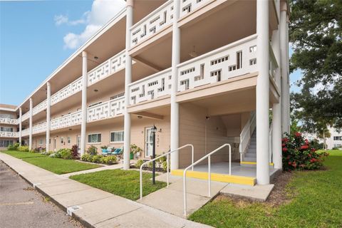 Photo of 2436 Rhodesian Drive #20, Clearwater, FL 33763 (MLS # TB8427040)