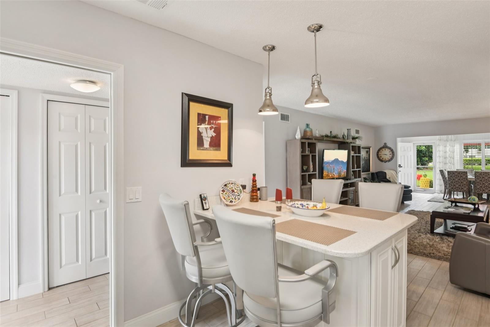 ON TOP OF THE WORLD - Residential