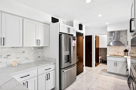 Tiny photo for 3003 E Fort King Street, Ocala, FL 34470 (MLS # O6370482)