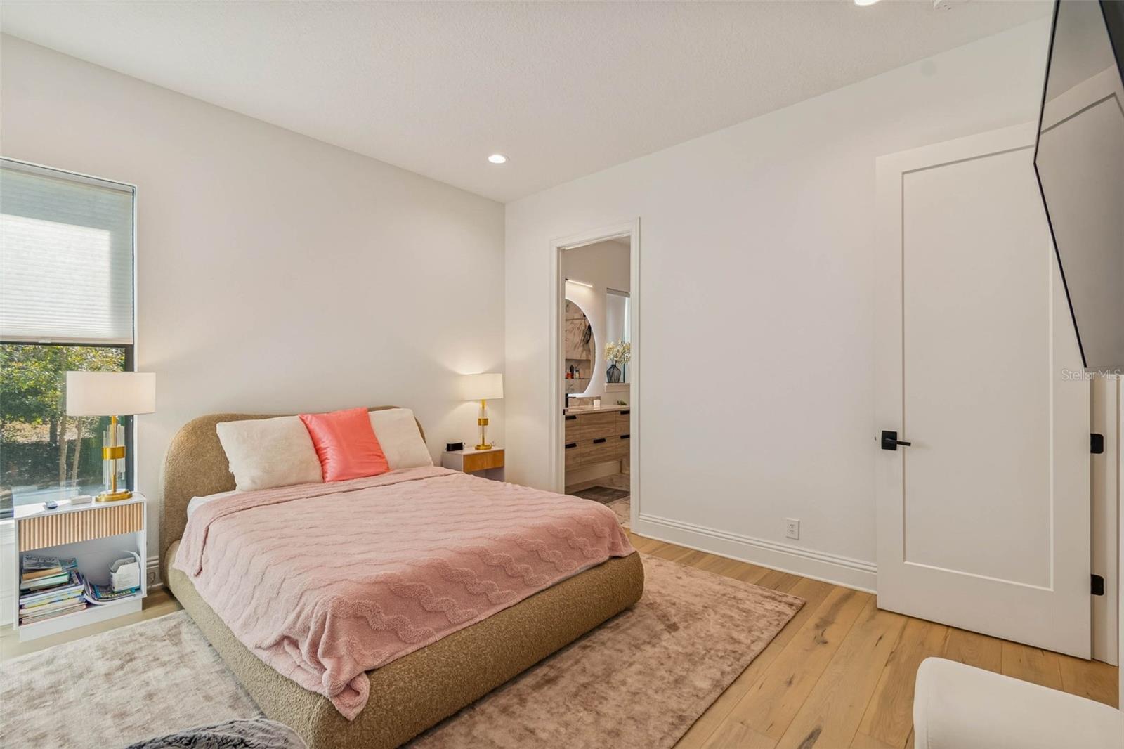 LIBERTY OAKS - Residential