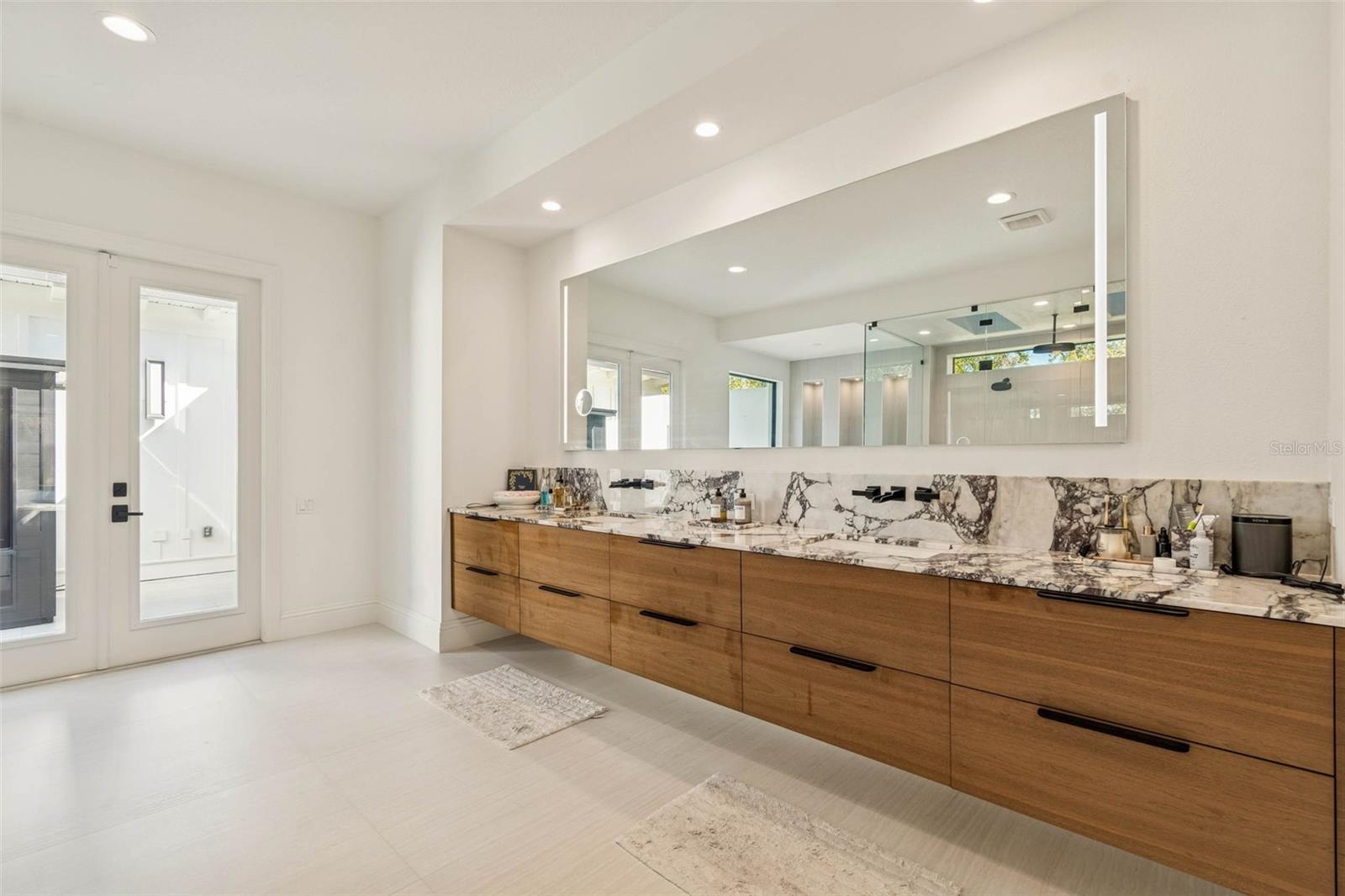 LIBERTY OAKS - Residential