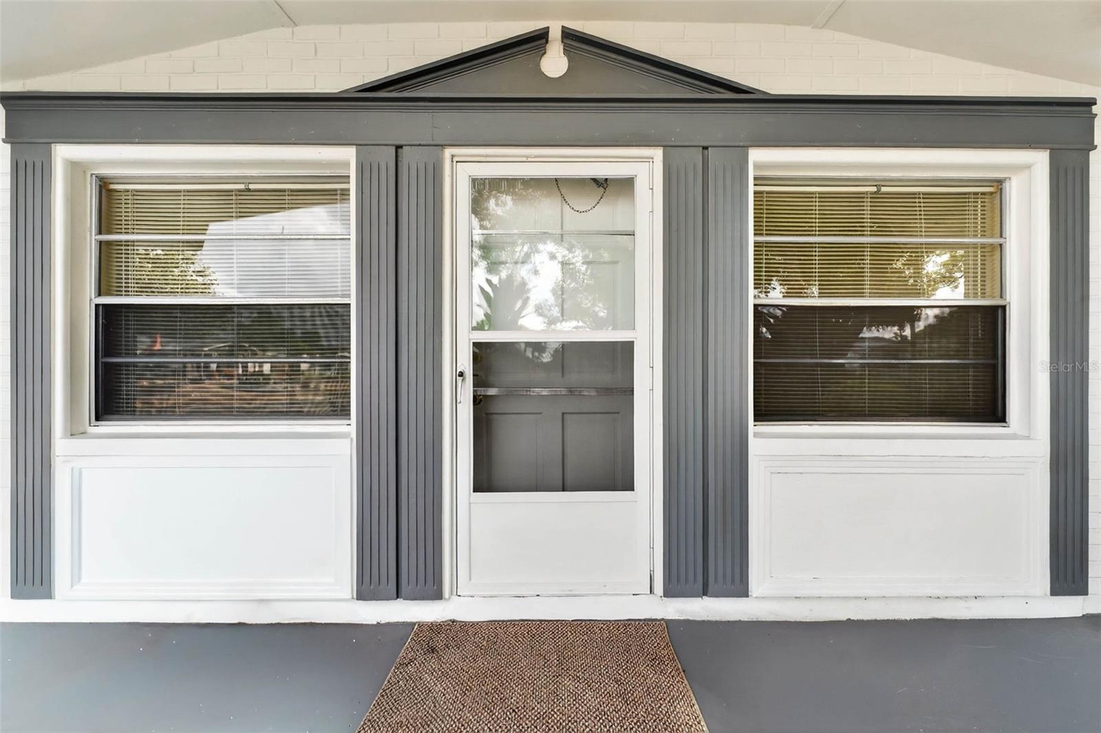 COLONIAL HILLS - Residential