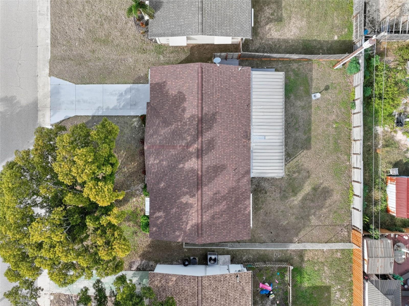 COLONIAL HILLS - Residential