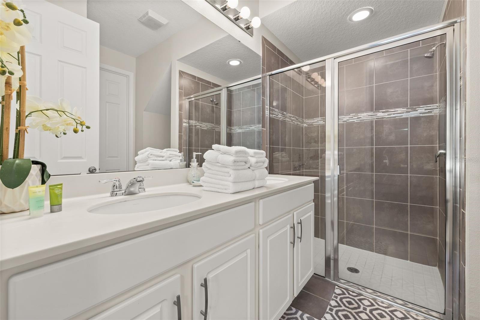 SOLARA RESORT - Residential