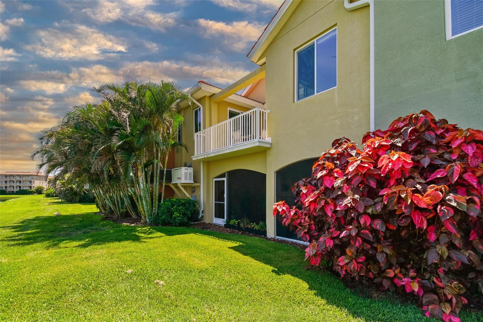 MARINA BAY GARDEN VILLAS - Residential