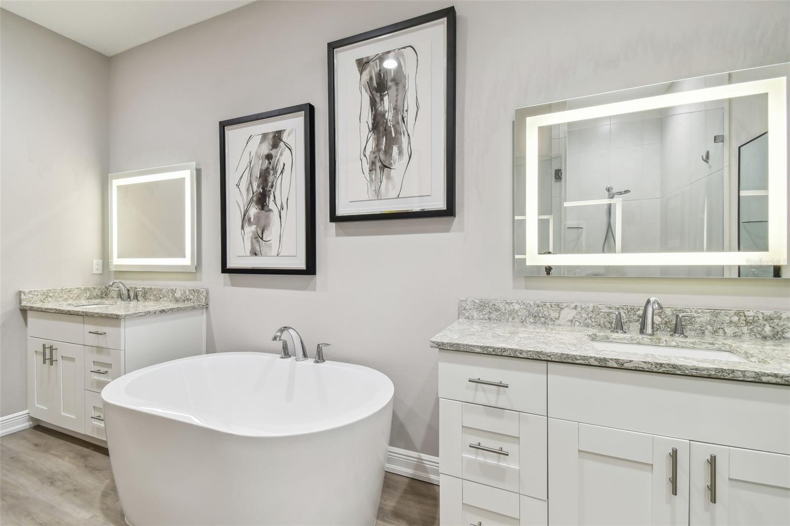 MARINA BAY GARDEN VILLAS - Residential