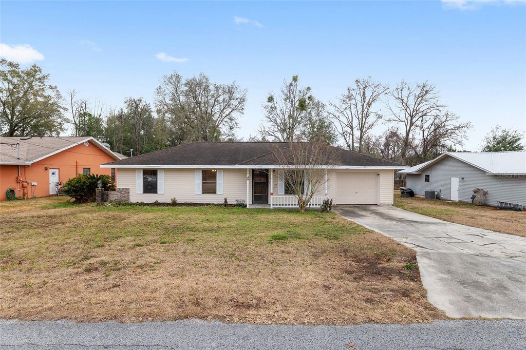 Photo of 40 Teak Run, Ocala, FL 34472 (MLS # OM718833)