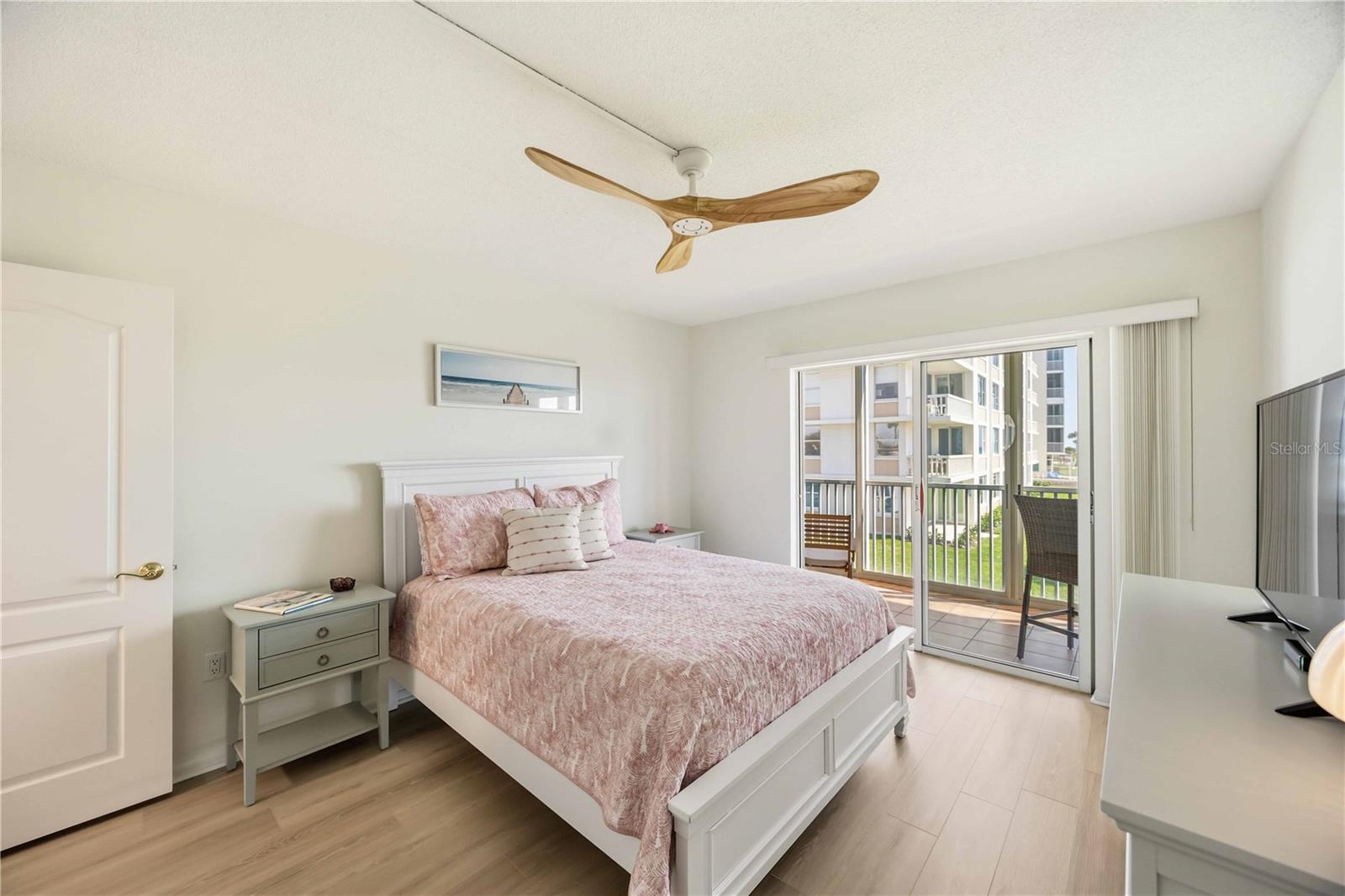 TOWERS - Residential