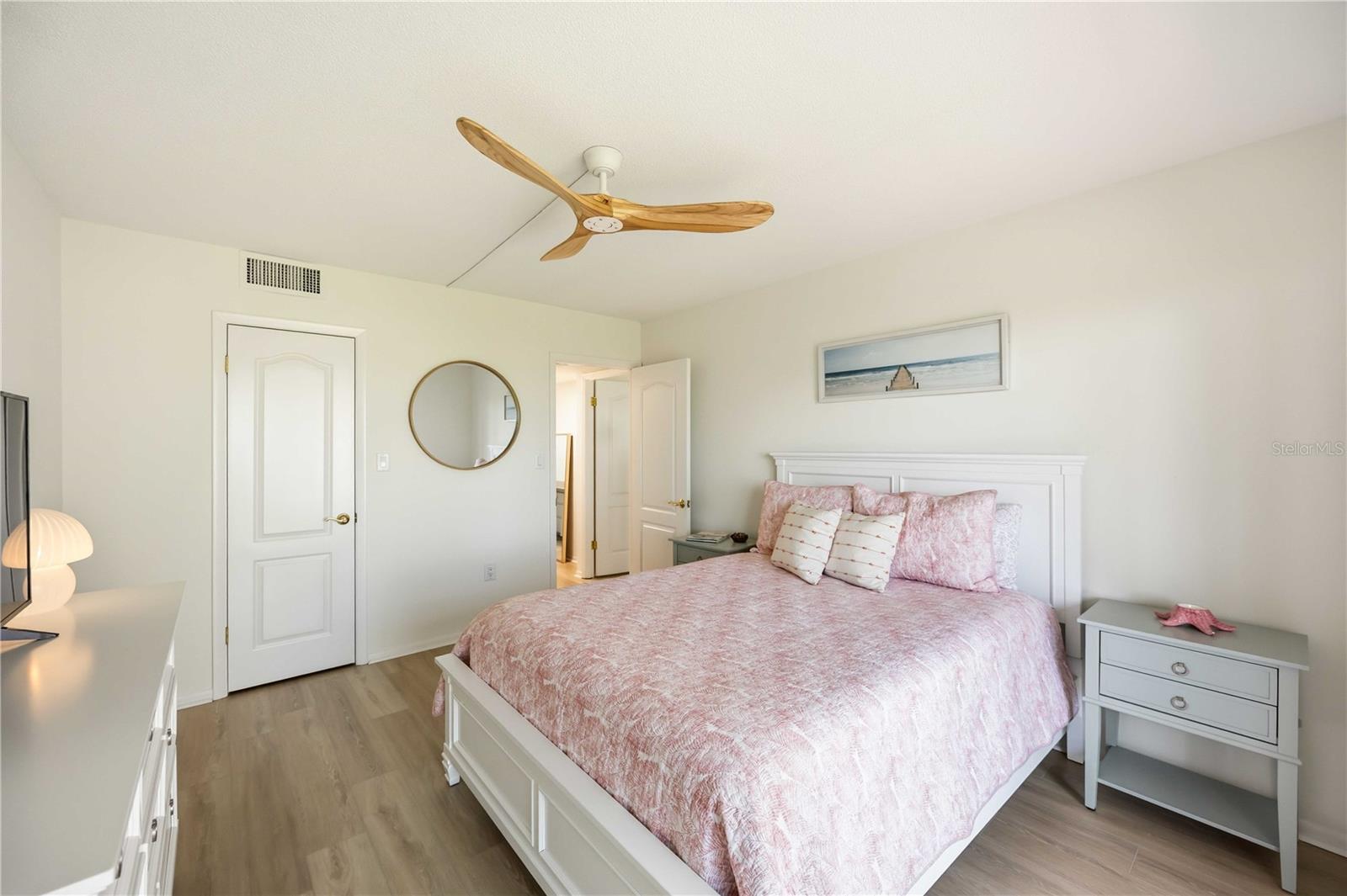 TOWERS - Residential