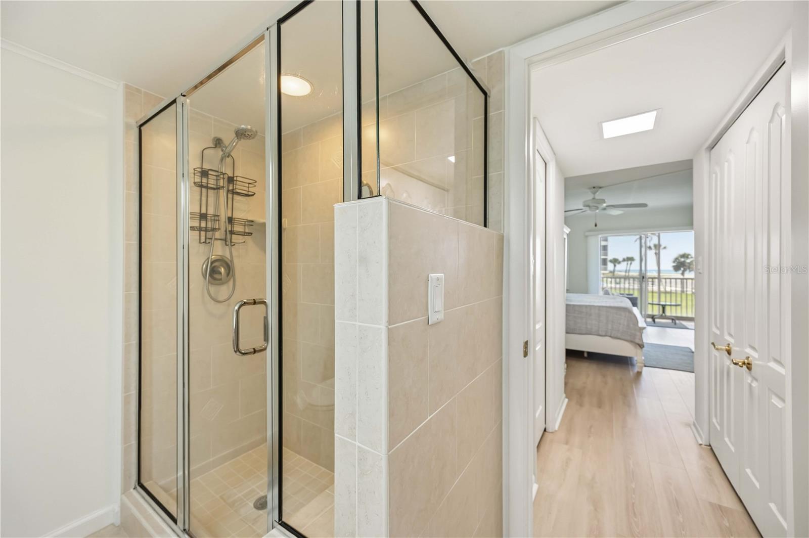 TOWERS - Residential