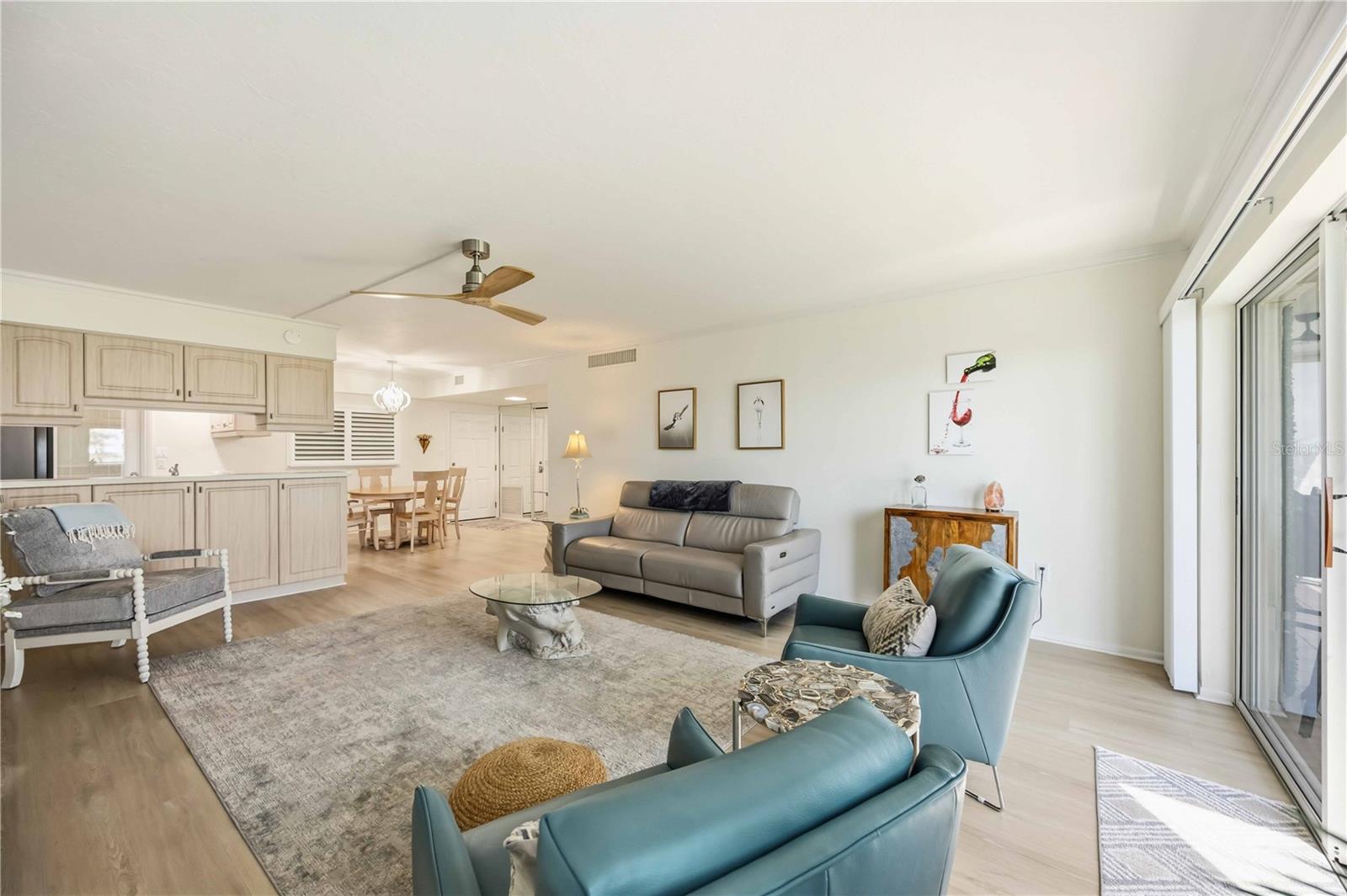 TOWERS - Residential