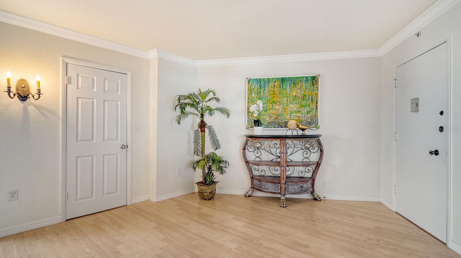 1 BENJAMIN FRANKLIN DRIVE 93