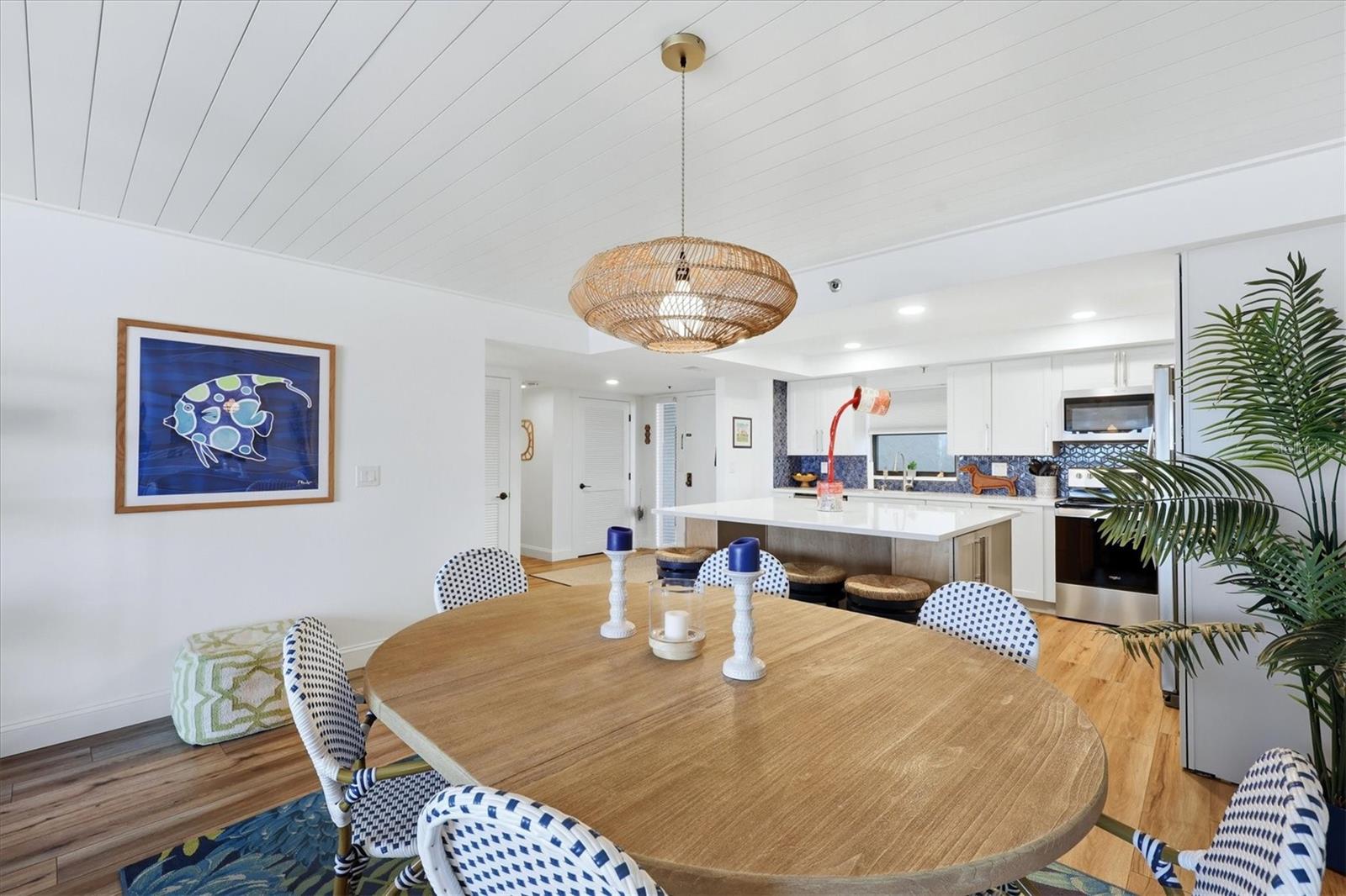 LIDO TOWERS - Residential