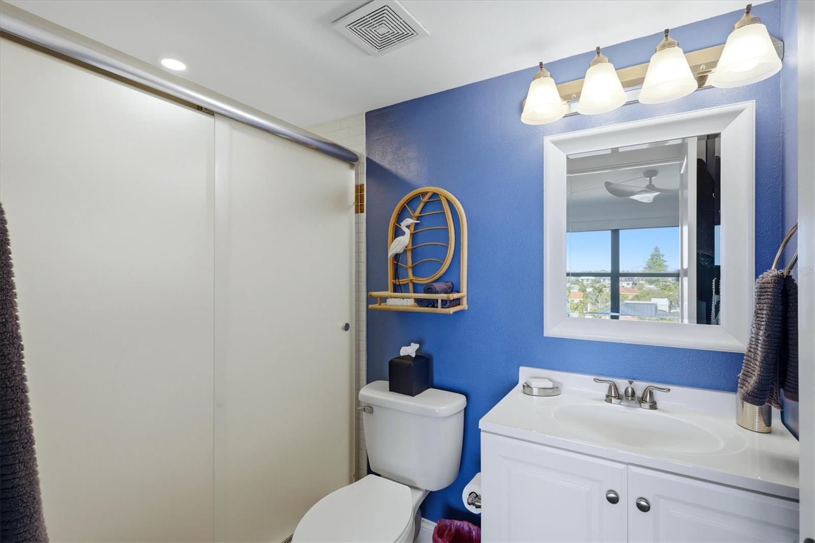 LIDO TOWERS - Residential