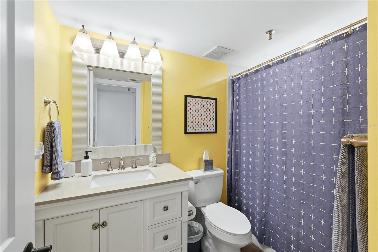 LIDO TOWERS - Residential