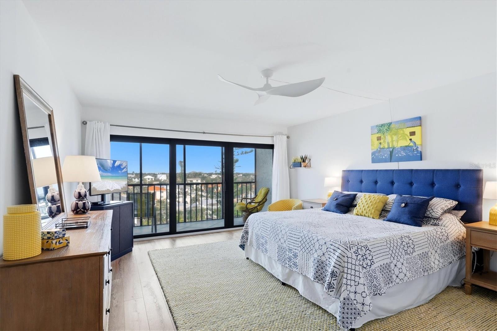 LIDO TOWERS - Residential