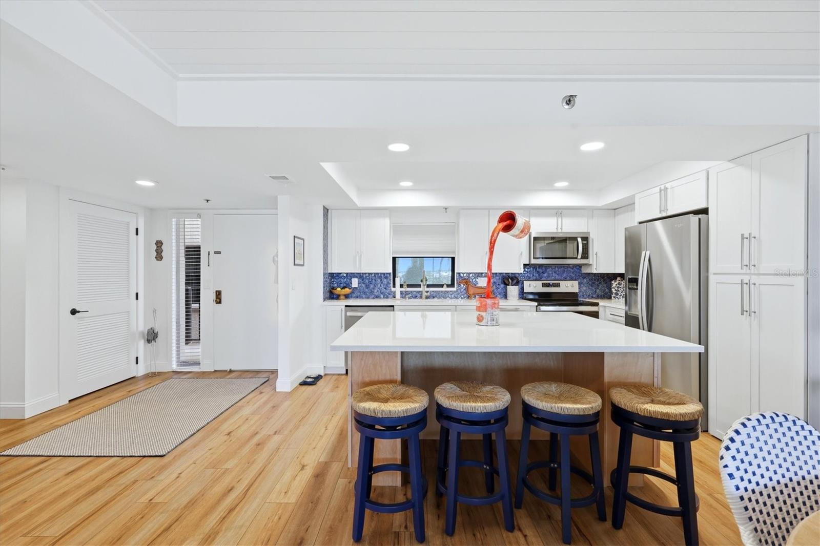 LIDO TOWERS - Residential