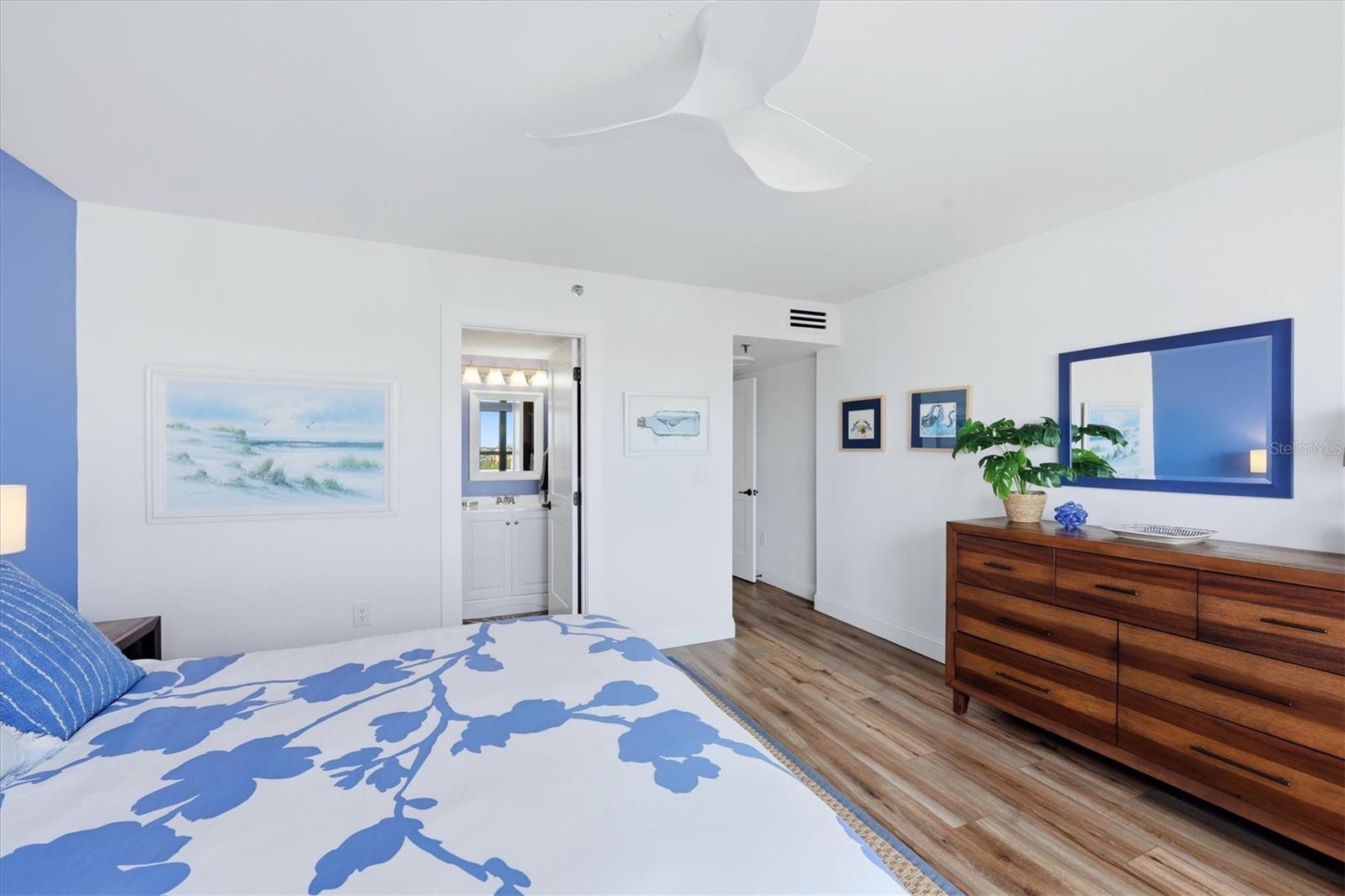 LIDO TOWERS - Residential