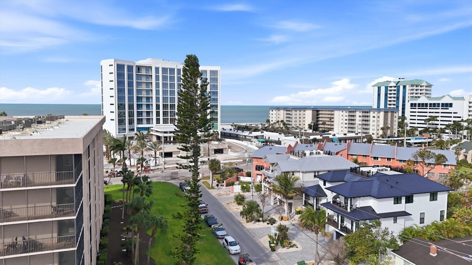 LIDO TOWERS - Residential