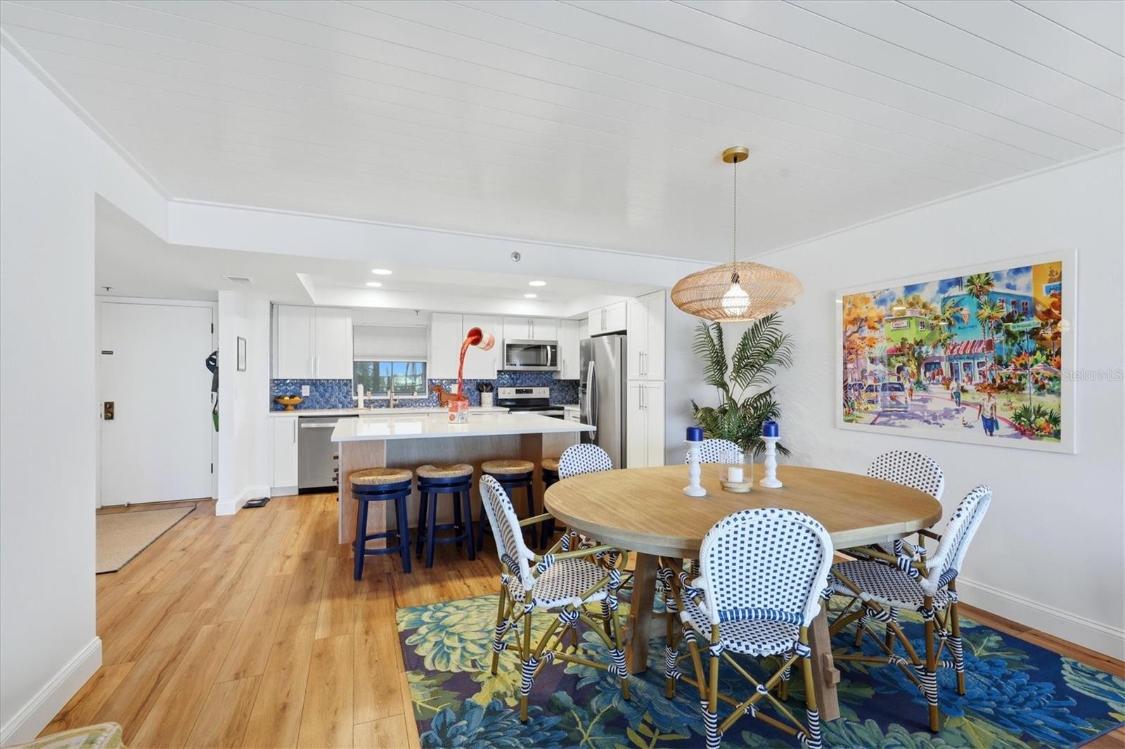 LIDO TOWERS - Residential