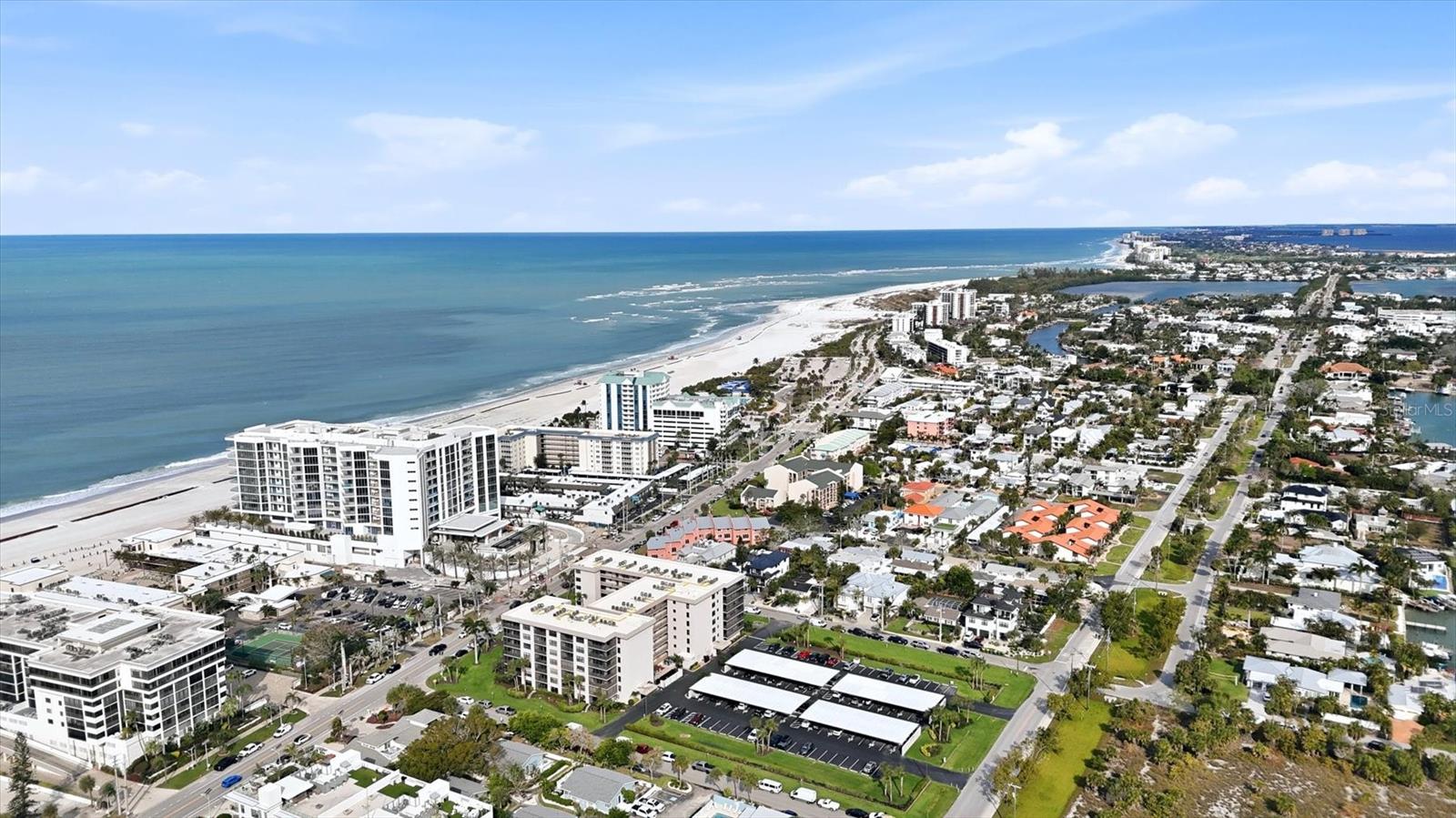 LIDO TOWERS - Residential