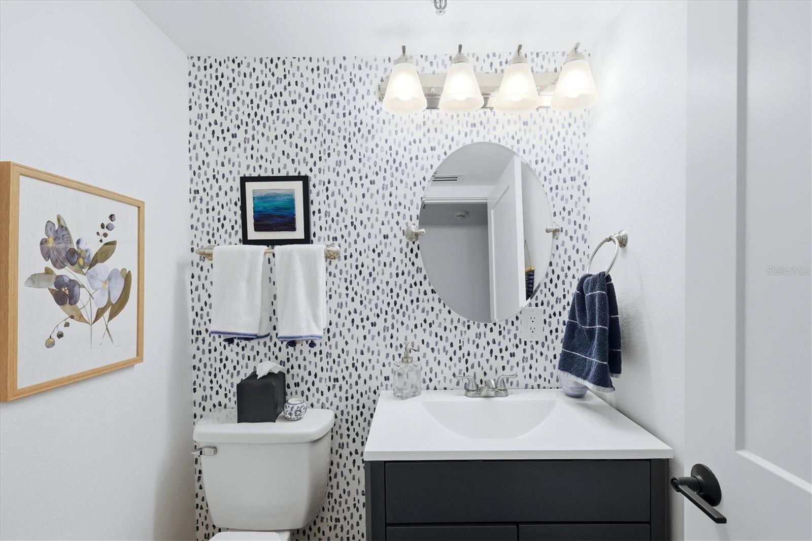 LIDO TOWERS - Residential