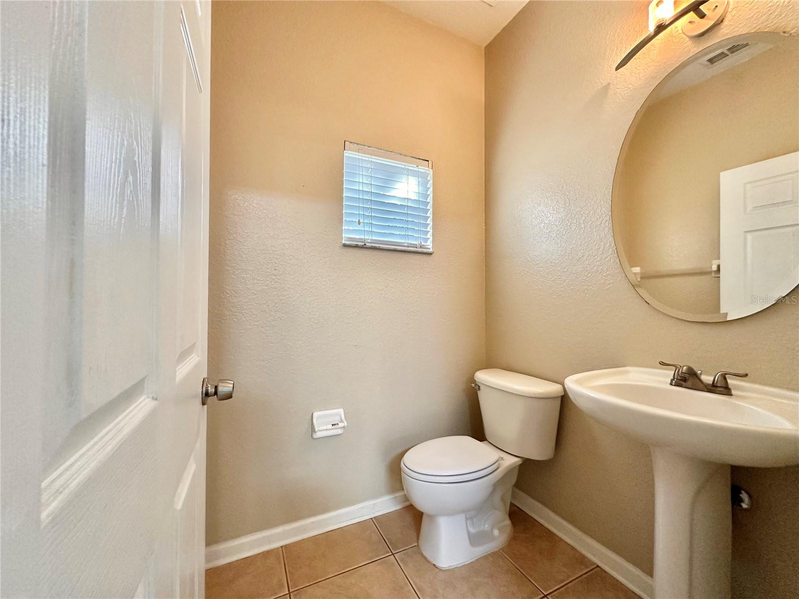 STONEBRIDGE LAKES CONDOS - Residential